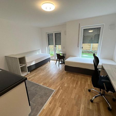 1 Zimmer Studioapartment Mit Bis Zu 2 Einzelbetten In Der Land Of Living Келхайм Екстериор снимка